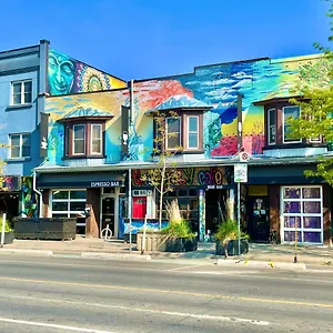 The Only Backpacker's (adults Only) 2*, Toronto Kanada