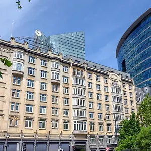 فندق Doubletree By Hilton Brussels