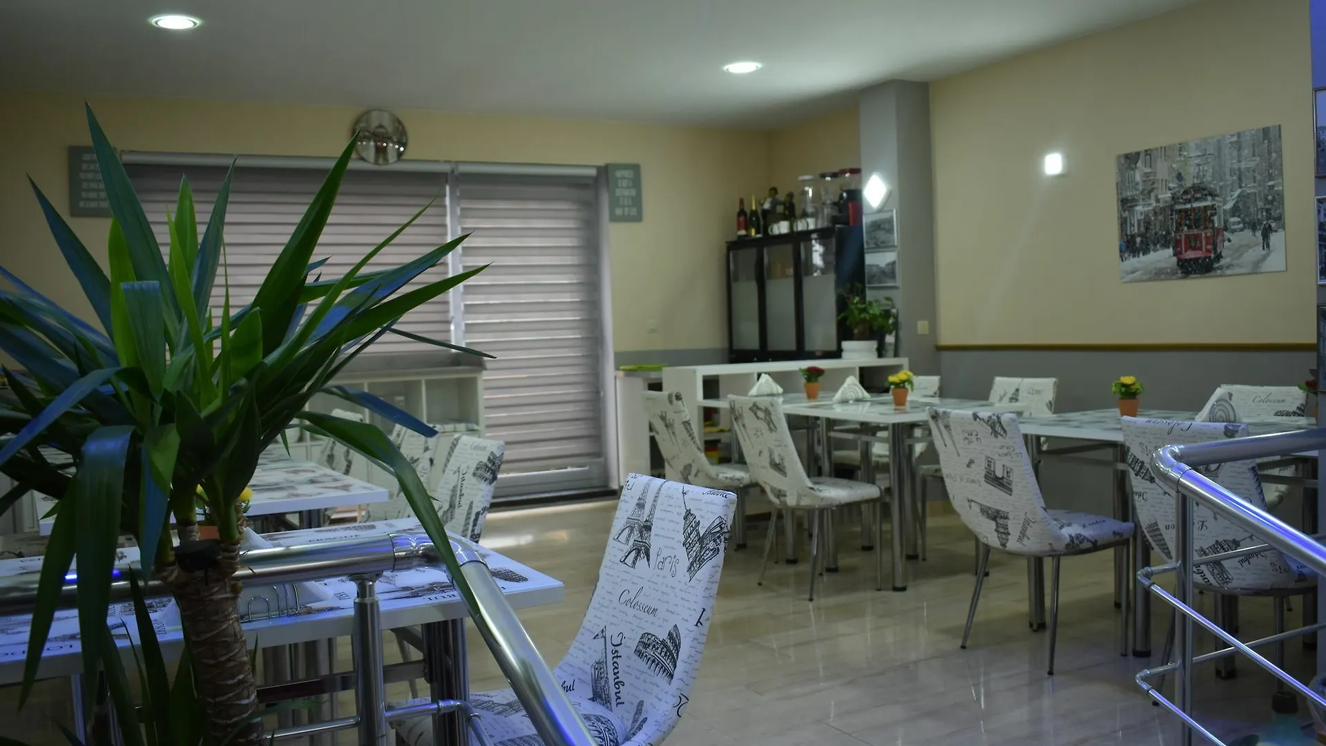 Hotel Meribel Saint-Josse-ten-Noode بروكسل