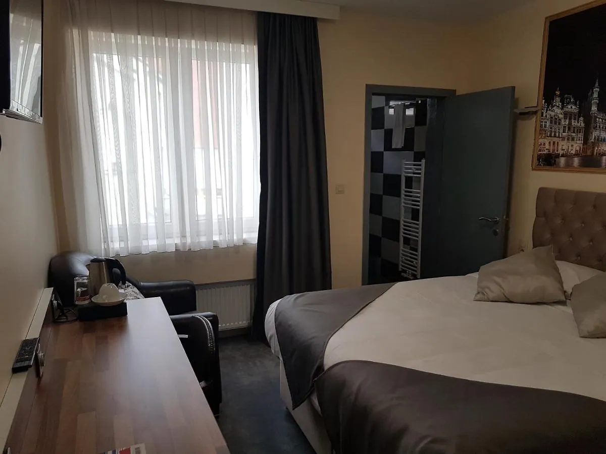 Hotel Meribel Saint-Josse-ten-Noode بروكسل