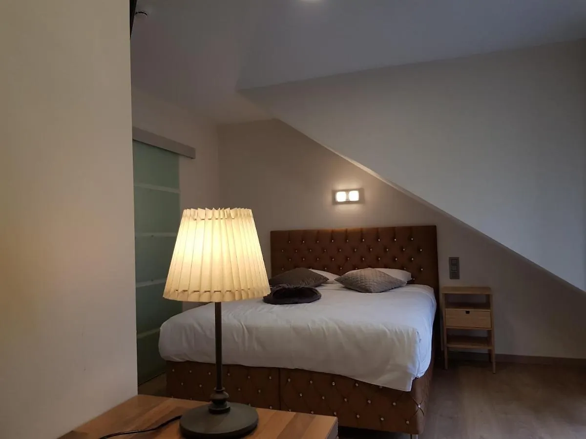 Hotel Meribel Saint-Josse-ten-Noode  بروكسل